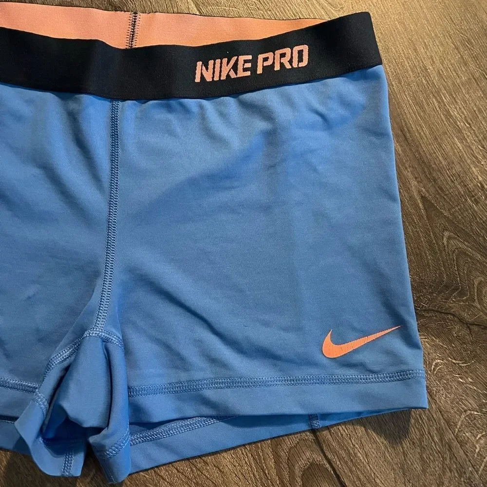 Nike Pro short size L - Picture 3 of 3